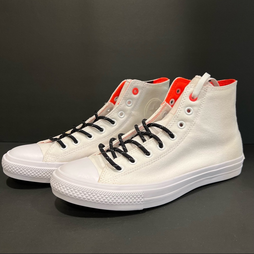 Chuck Taylor All Star 2 Hi 'White'